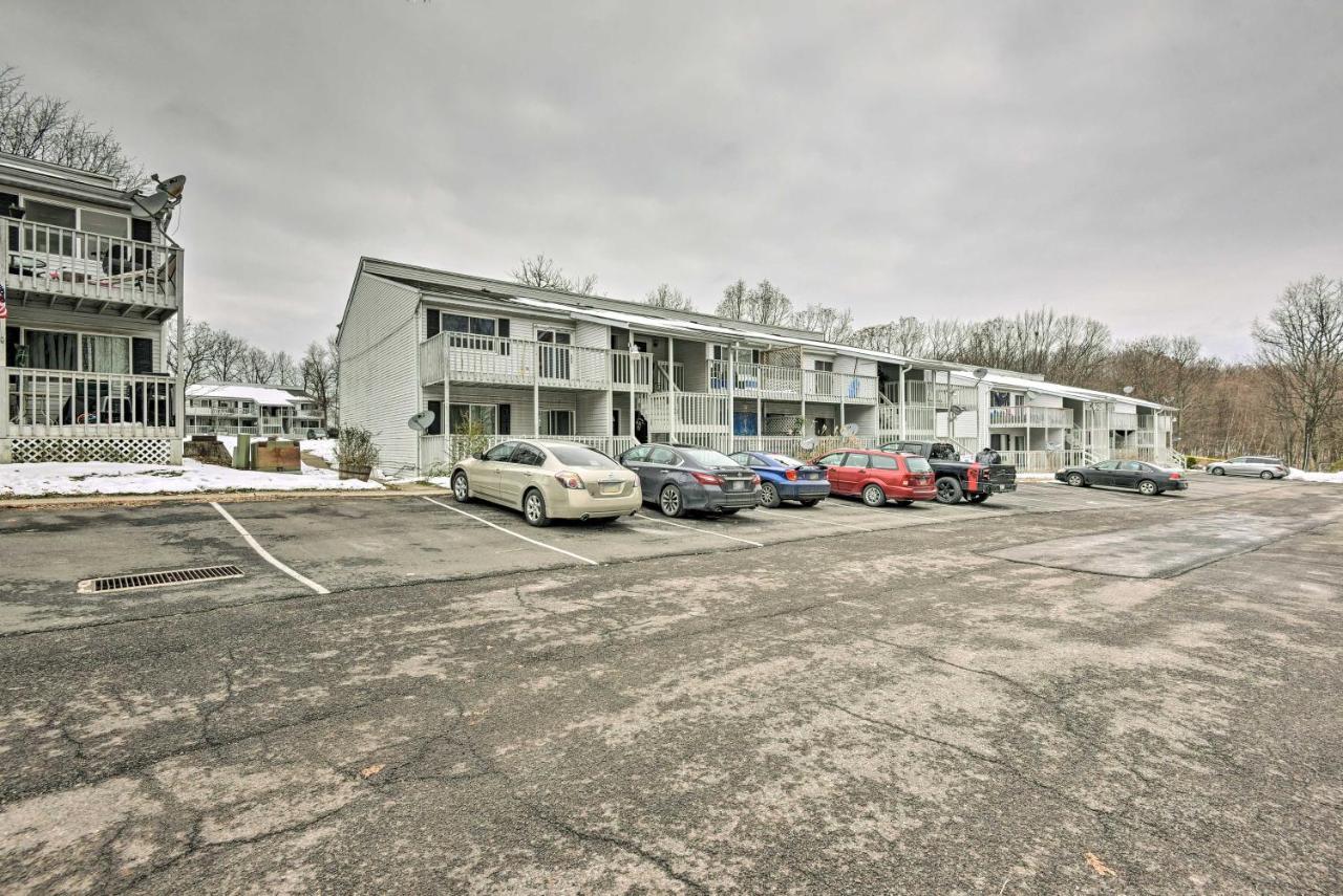 Mount Pocono Condo With Balcony, Near Mt Airy Casino المظهر الخارجي الصورة